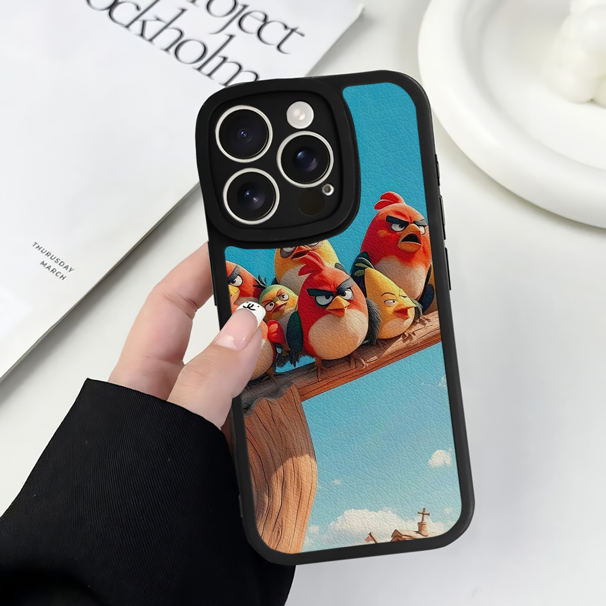 （画像用） Angry Birds アングリーバード 【iPhone 16シリーズ対応】シリコンスマホケース（レザー調） 材質：シリコン